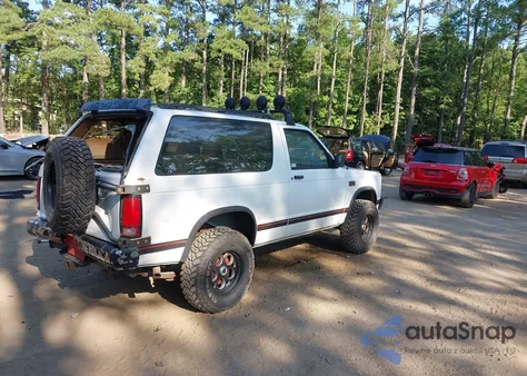 1990 Chevrolet Blazer S10 из США, поврежденный, VIN 1GNCT18Z1L8138267